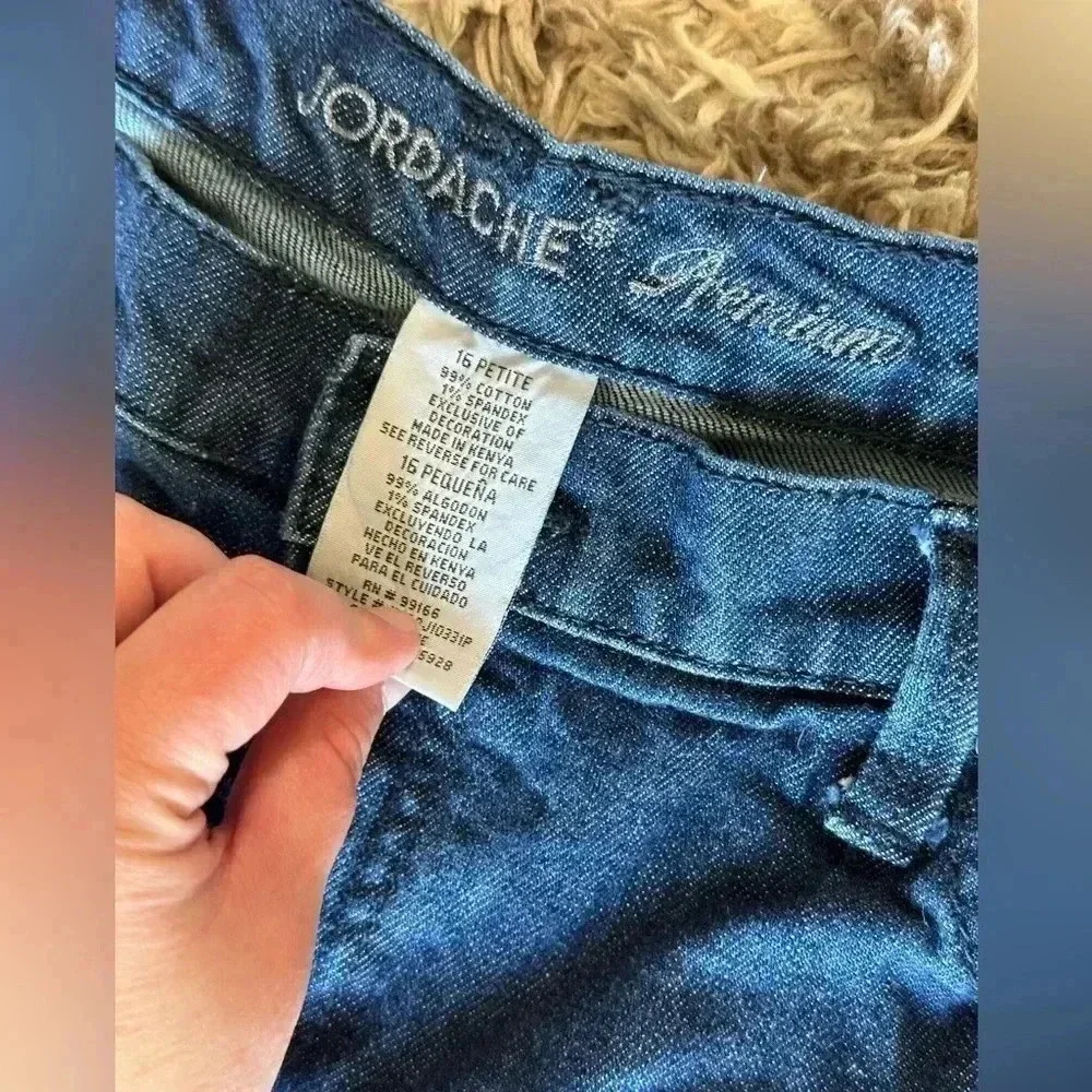 Jordache  premium size 16 petite jeans - Picture 3 of 3
